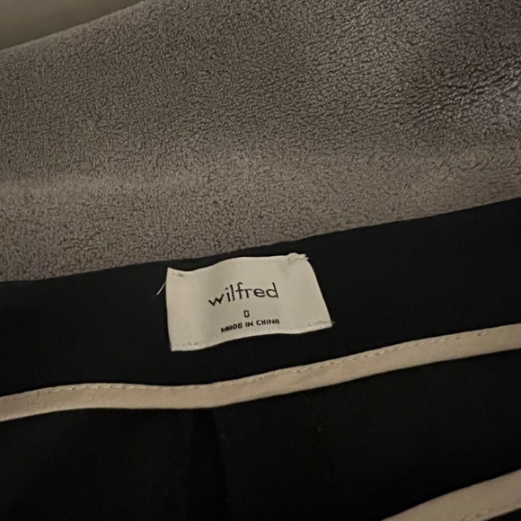 Wilfred Black Flare Trousers Size 0 EXCELLENT Condition - Picture 3 of 7